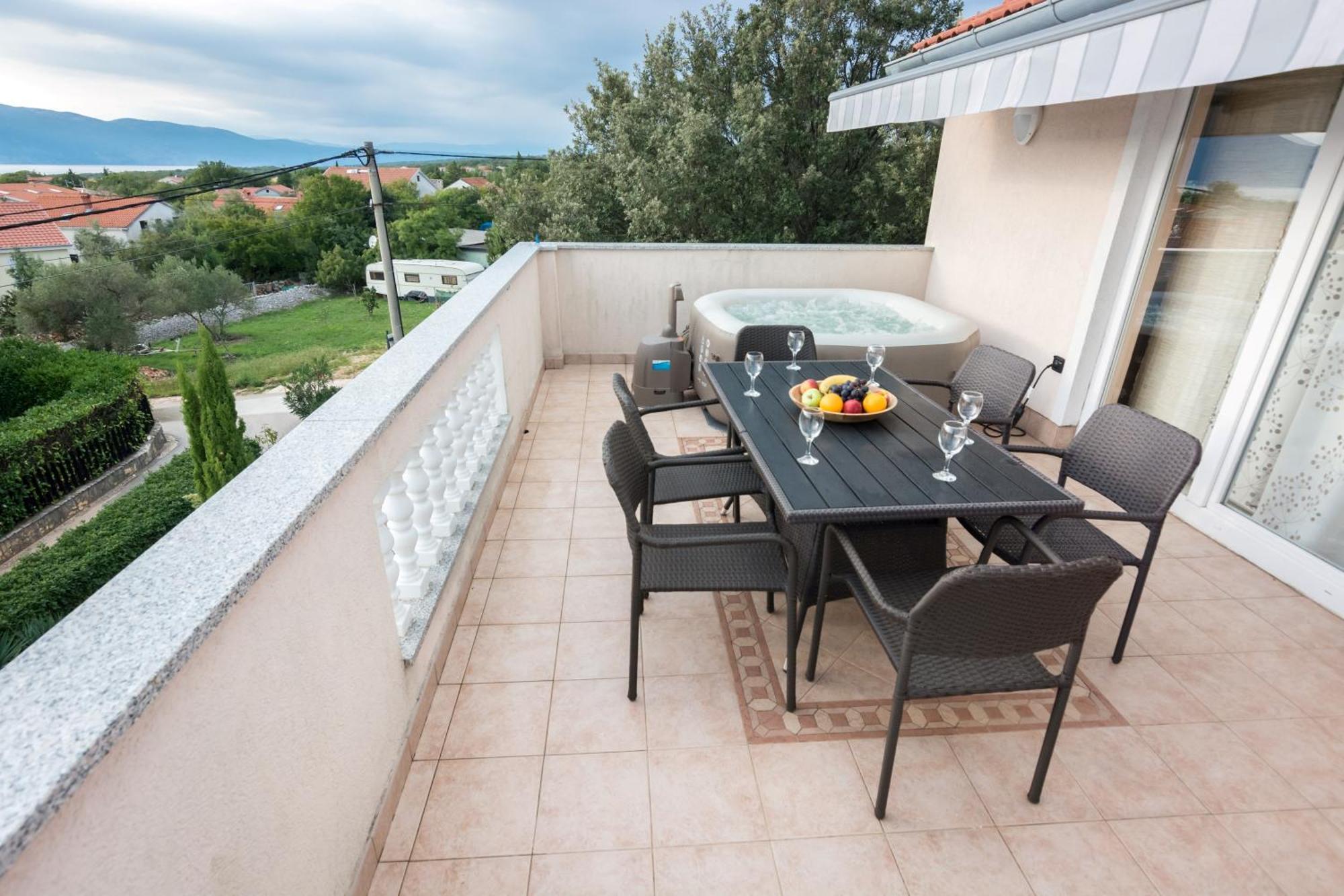 Apartments Ruzica Pinezići Quarto foto